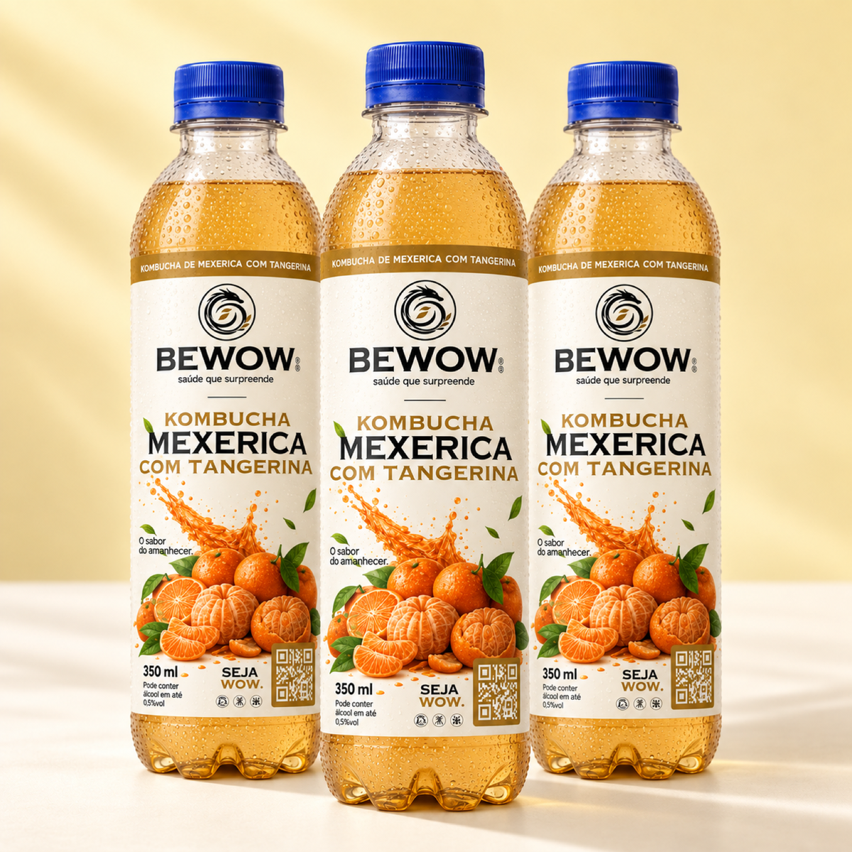 Três garrafas de kombucha Bewow Mexerica com Tangerina de 350 ml